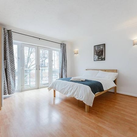 Up To 4 People, Room In A Share House Next To London Bridge Exterior photo